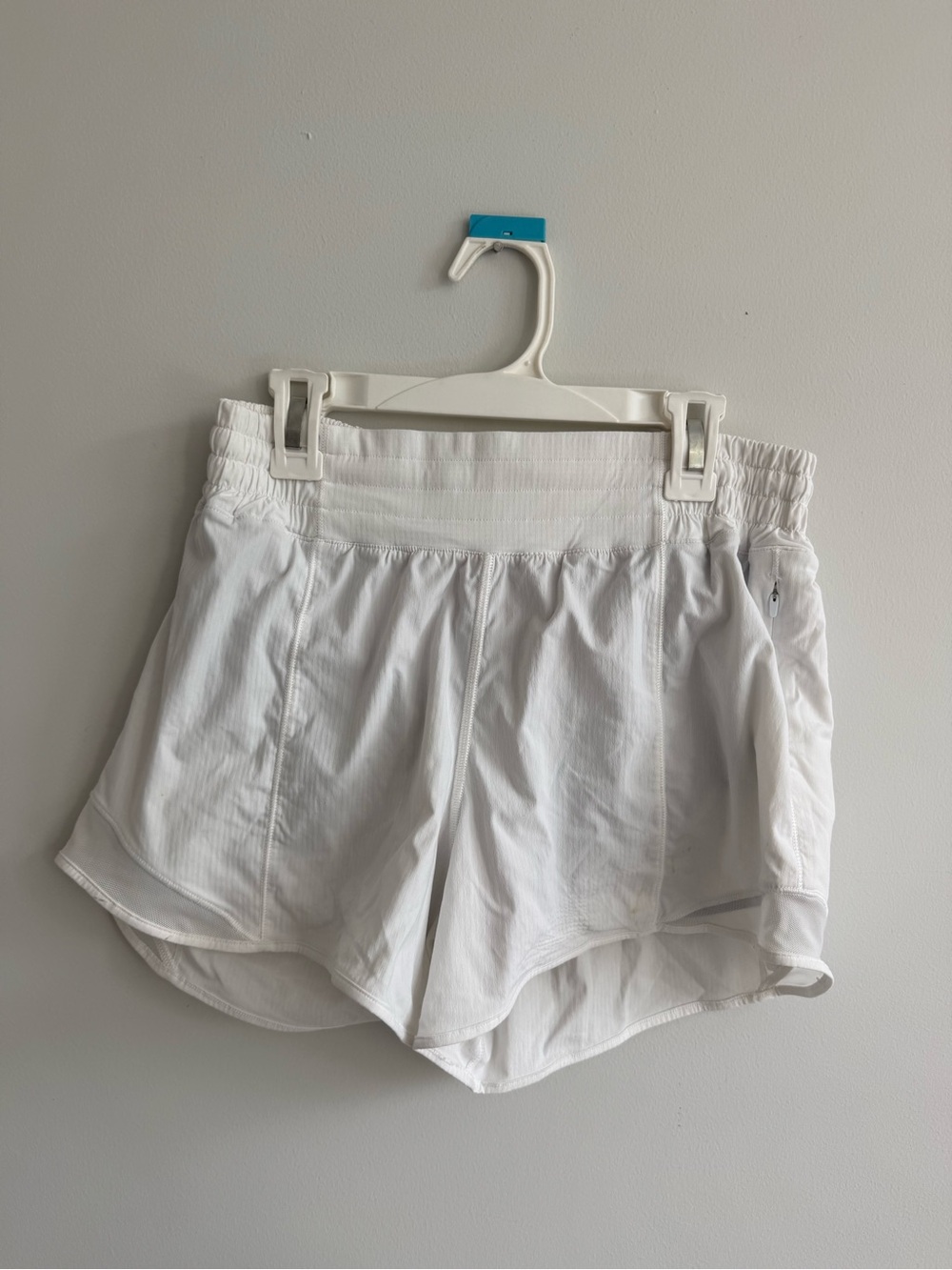 lululemon athletica 4” White Women's Athletic Hotty Hot Shorts